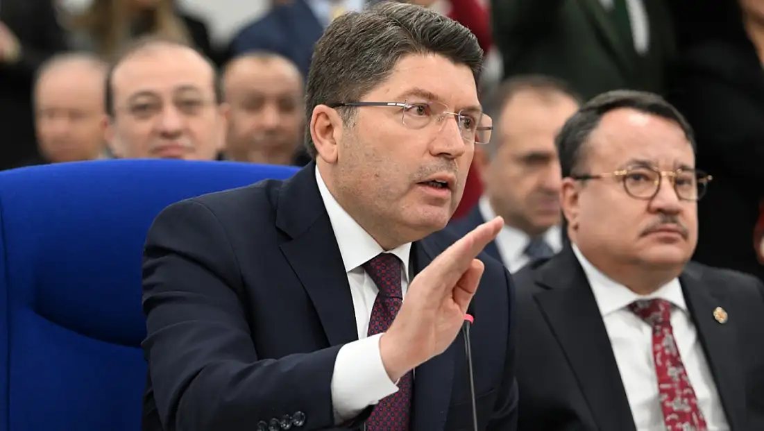 ‘Kadına şiddette cezaları artıran biziz’