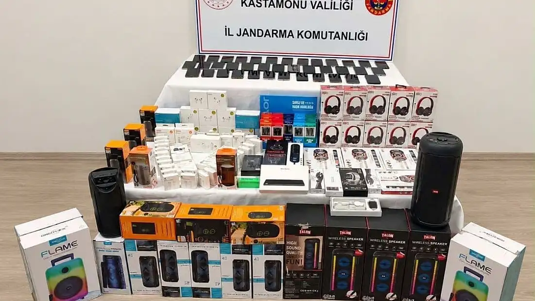 Kastamonu'da çok sayıda kaçak elektronik ürün ele geçirildi