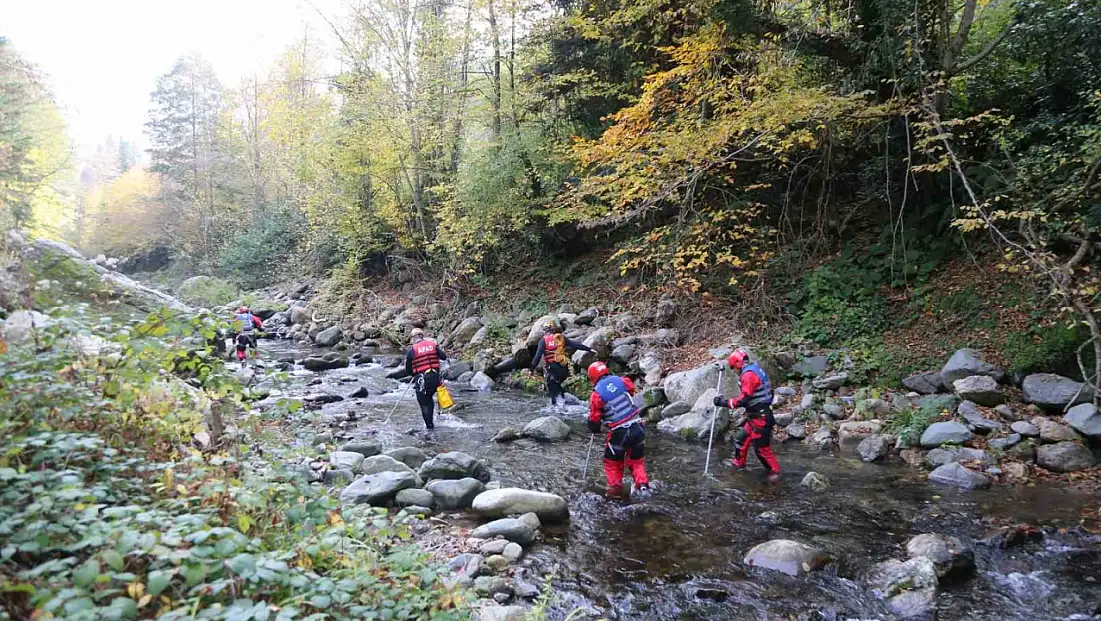 Kayıp anne ve oğlunu arama çalışmaları devam ediyor