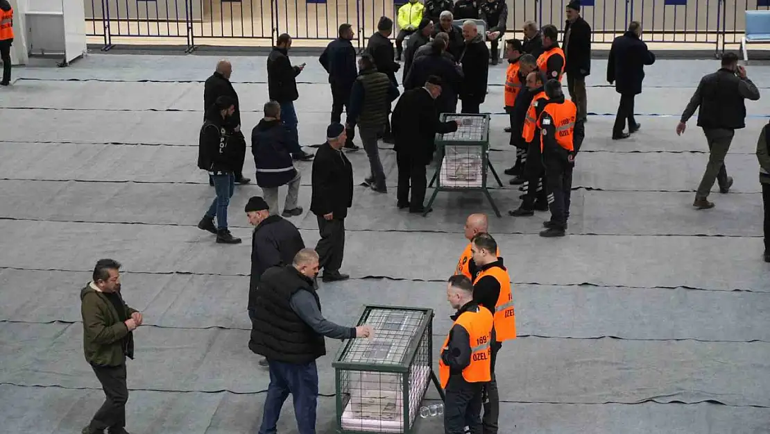 18 bin üyesi bulunan kooperatifin kongresinde oy kullanımına başlandı