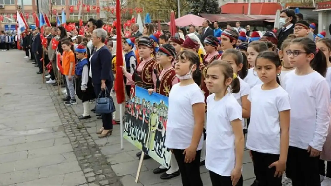 23 Nisan coşkuyla kutlandı