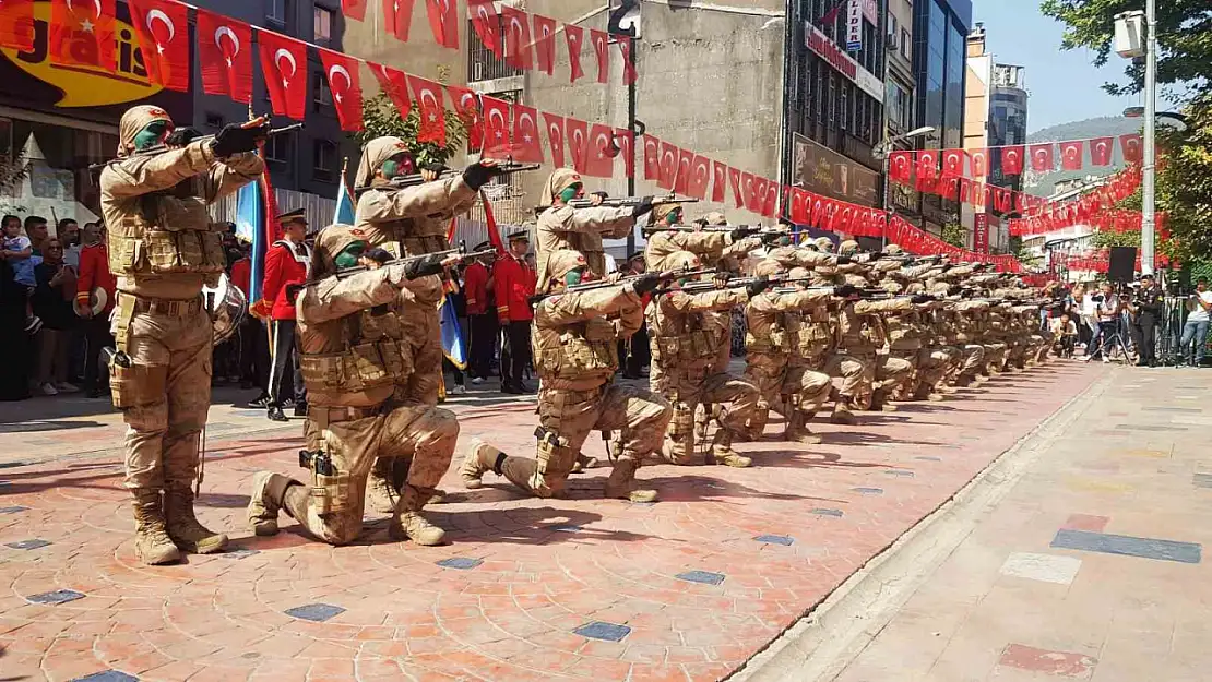 30 Ağustos Zafer Bayramına komandolar damga vurdu