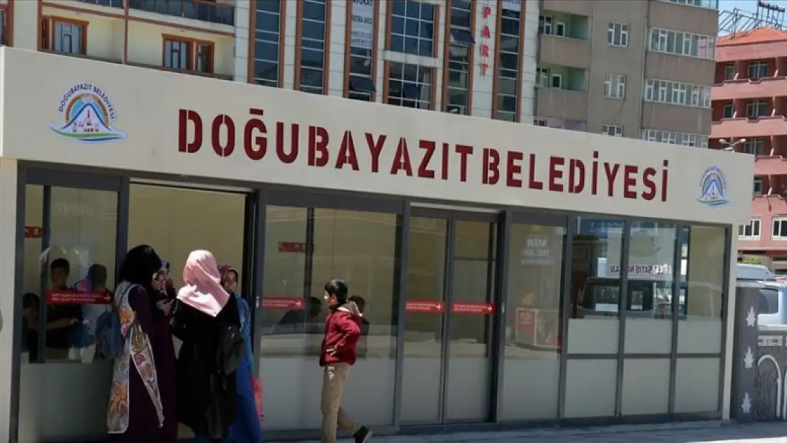 Açık hava reklam tabelaları alınacak