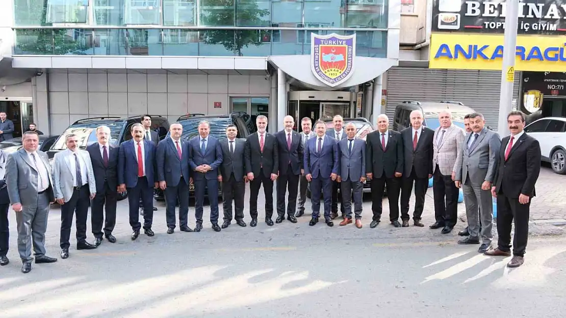 AK Parti İstanbul Milletvekili Soylu'dan TŞOF'a ziyaret