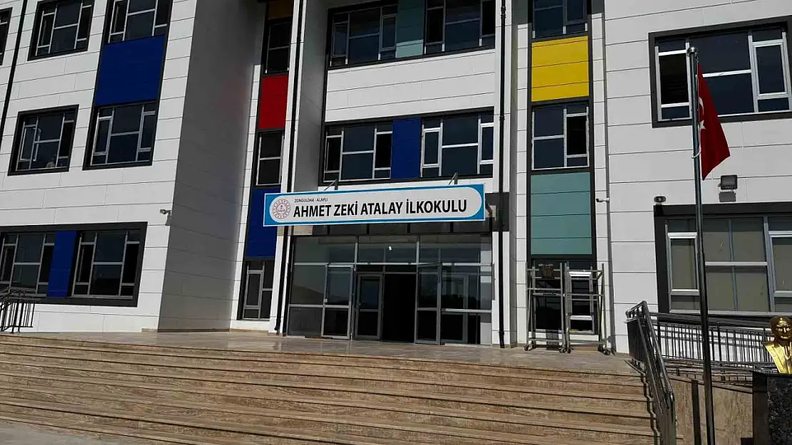 Alaplı'da öğrenciler okul yolunun tamamlanmasını bekliyor