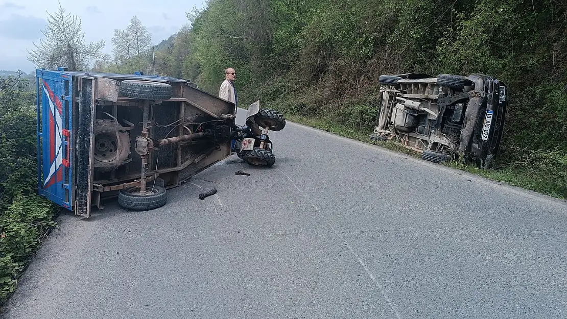 Alaplı'da otomobil ile patpat çarpıştı: 2 yaralı