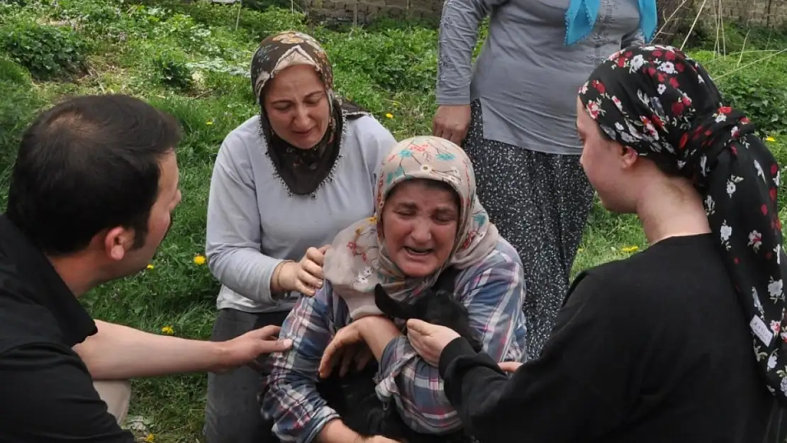 Alevler arasından kurtarılan yavru oğlağına kavuşmuştu: 'Dünyayı o an bana verselerdi umurumda olmazdı'