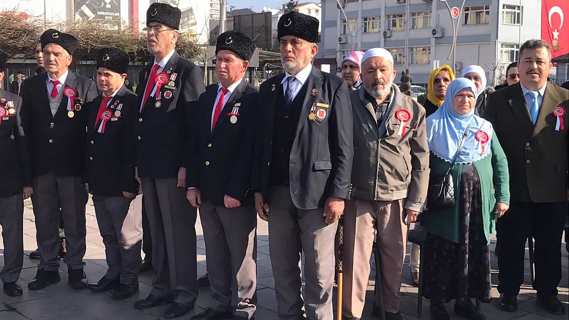 Altunok 'Aziz şehitlerimiz sonsuza kadar gönlümüzde yaşayacak'