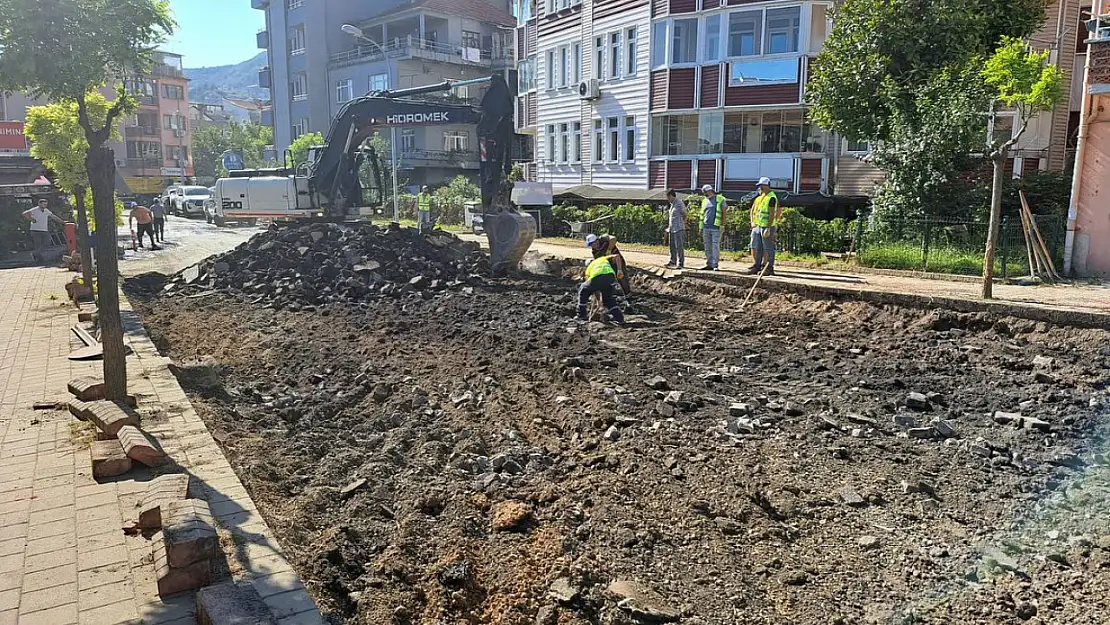 Amasra'da asfalt çalışmaları başladı