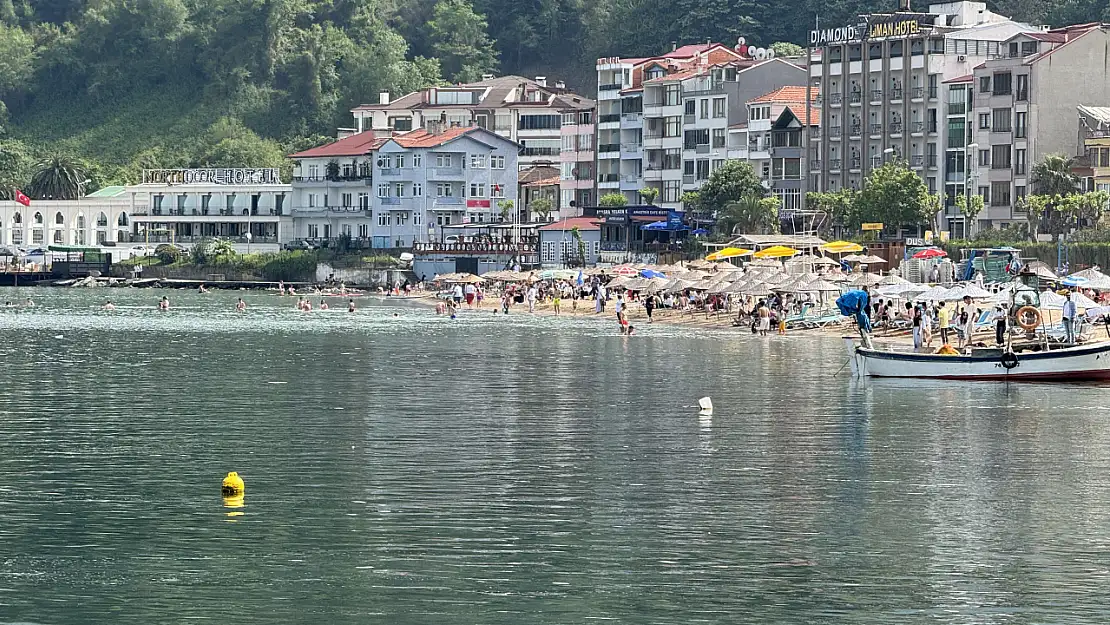 Amasra'da deniz sezonu açıldı