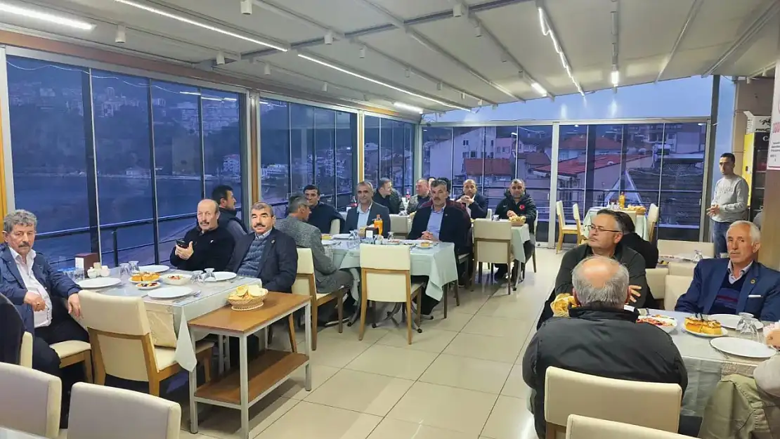 Amasra Muhtarları iftar programında buluştu