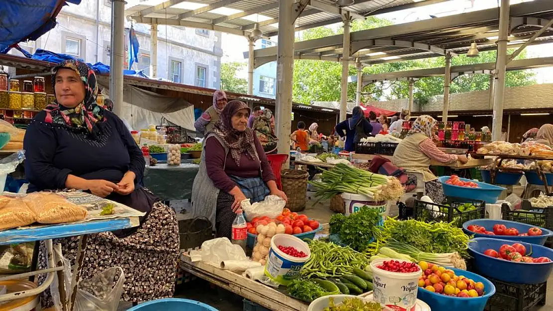 Amasra yerli pazarı turistlerinde ilgisini çekiyor