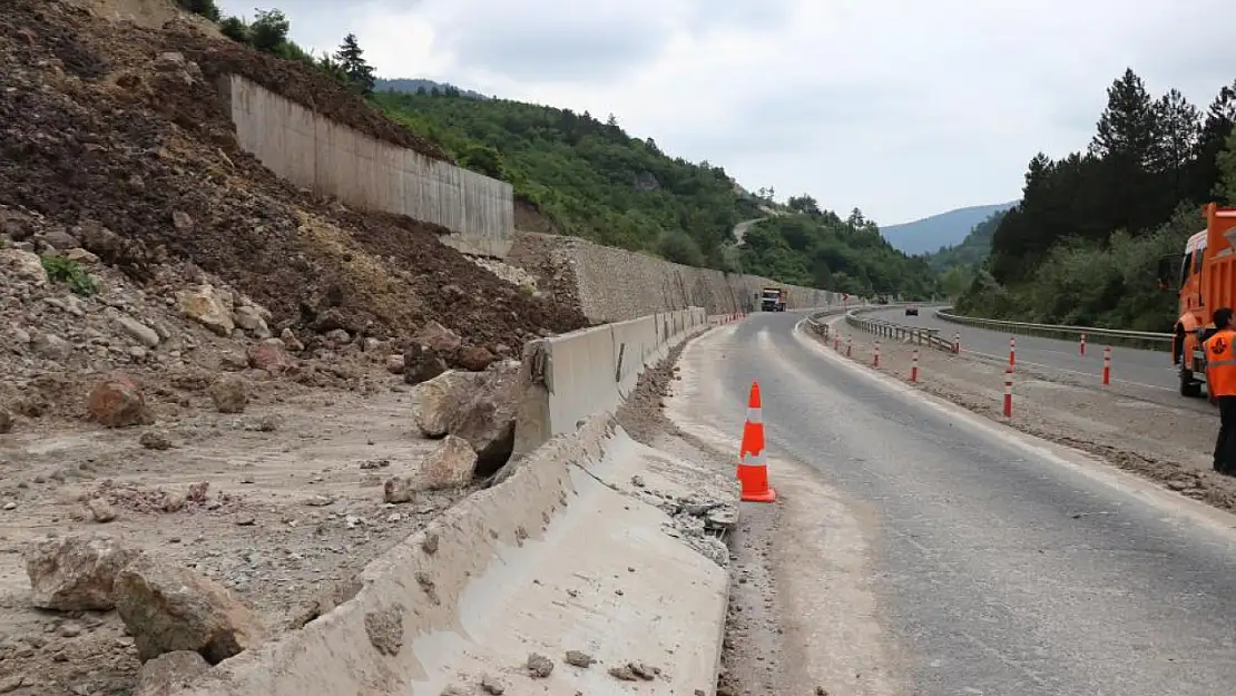 Ankara istikameti trafiğe kapatıldı