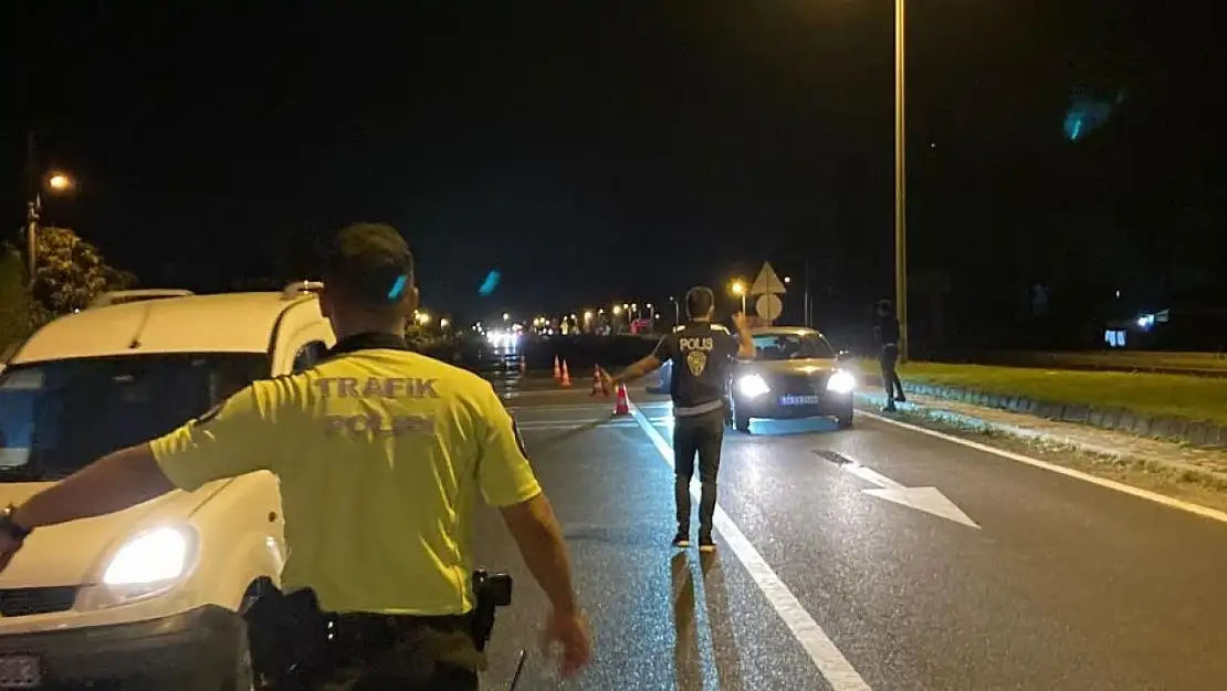 Araması olan 60 kişi yakalandı