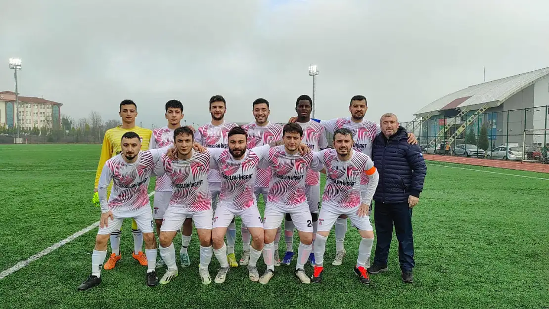 Arıt Kayadibispor 2'nci sıraya yükseldi