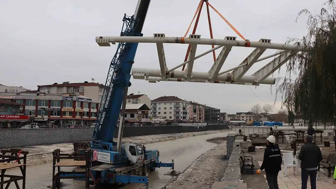 Asar Deresi'nde iki yaka birleşiyor