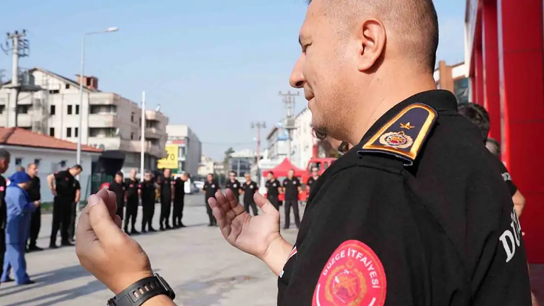 Ateş savaşçıları önce dua etti sonra kan verdi