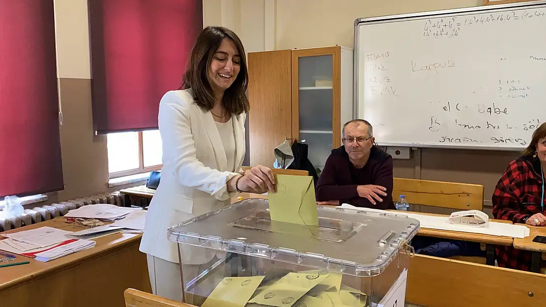 Aysu Bankoğlu oyunu kullandı