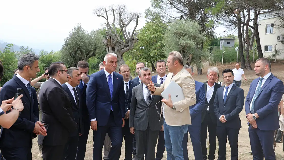 Bakan Ersoy, BARÜ'nün Tios Antik Kenti'ndeki çalışmalarını inceledi