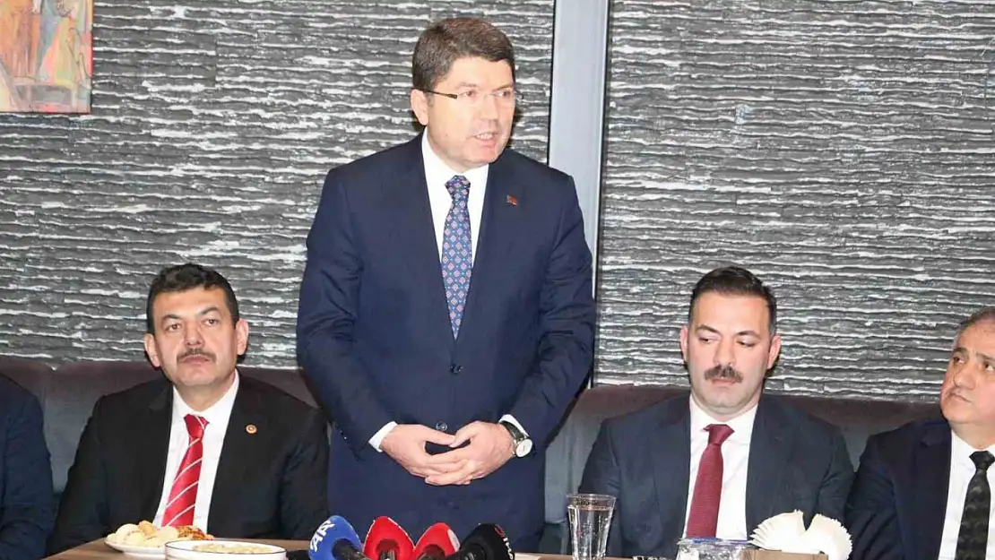 Bakan Tunç: 'AK Parti öncesi demokrasinin standartlarıyla bugünkü arasında büyük fark var'