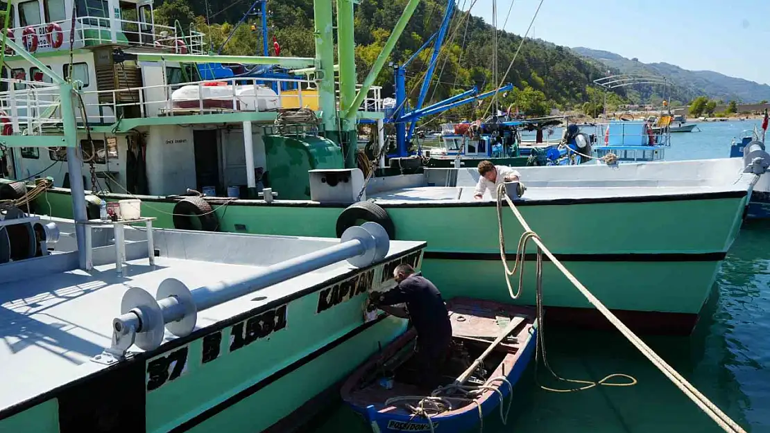 Balıkçılar yeni sezon için hazırlıklarını tamamladı