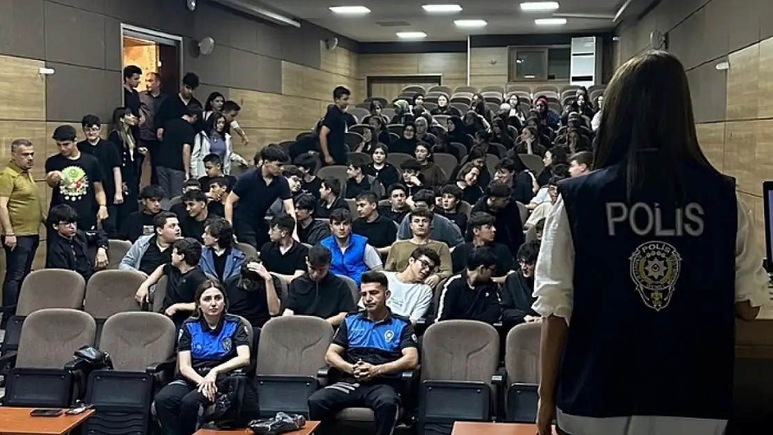 Bartın Emniyetinden öğrencilere dijital güvenlik eğitimi