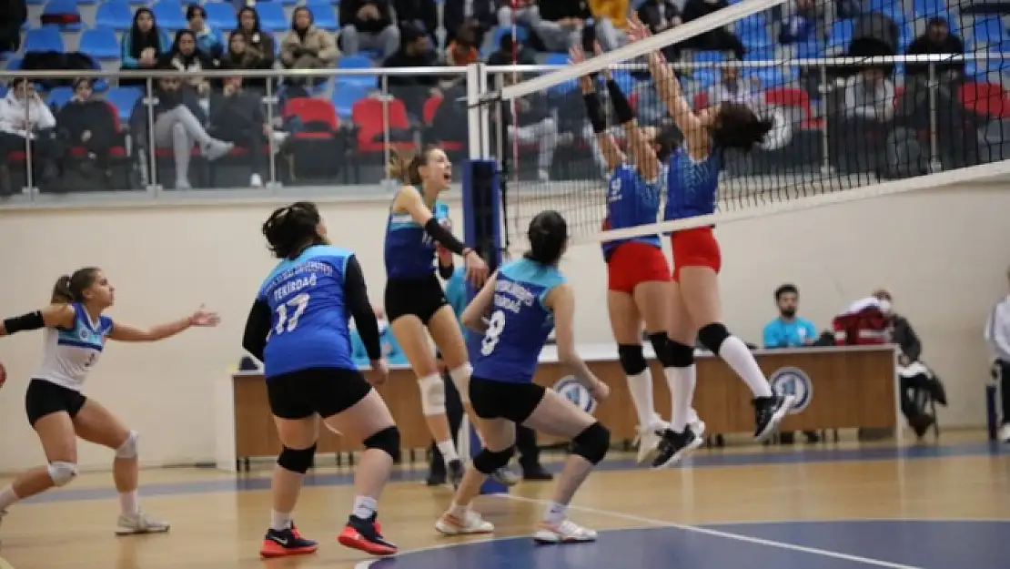 Bartın Üniversitesinde voleybol heyecanı