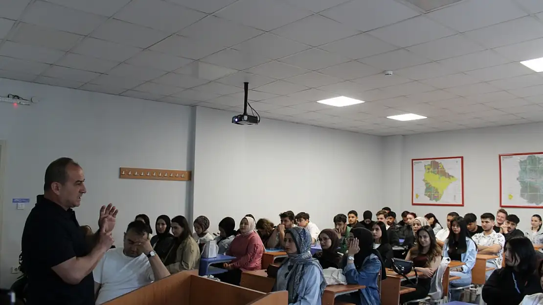 BARÜ'de 'Sürdürülebilirlik ve Yeşilay' eğitimi
