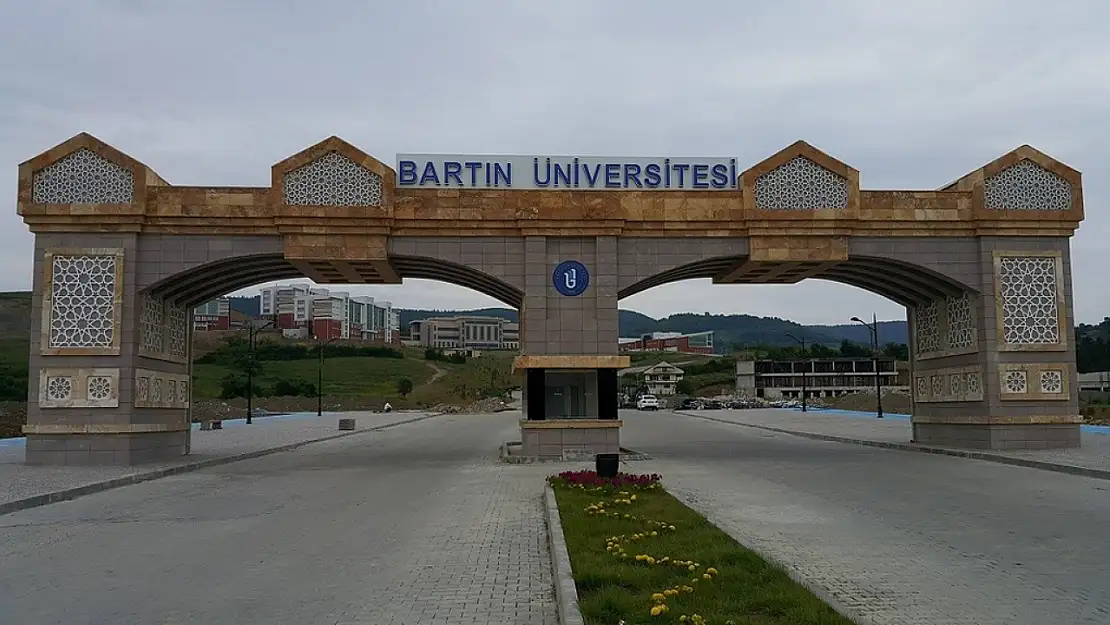 BARÜ 'Engelsiz Erişim'de 49'uncu ödülünü aldı