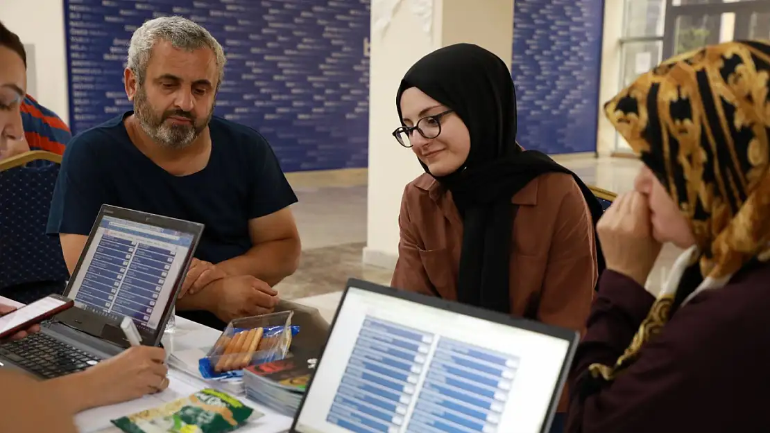 BARÜ, Tanıtım ve Tercih Günleri ile aday öğrencilerin yanında oldu