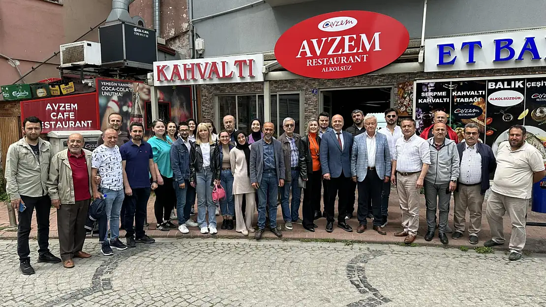 Başkan Çakır, gazetecilerle bir araya geldi