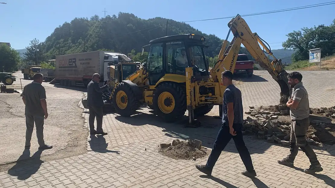Başkan Uzun, Doğalgaz Altyapı Çalışmalarını Yerinde İnceledi
