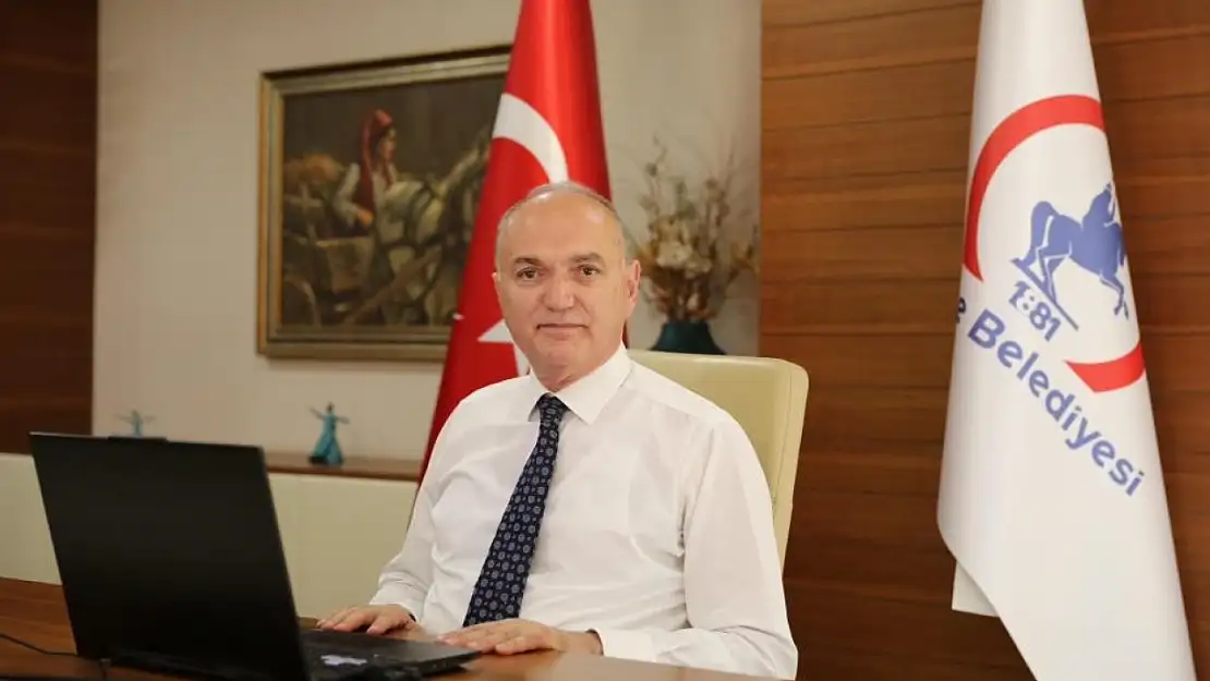 Belediye Başkanı Özlü