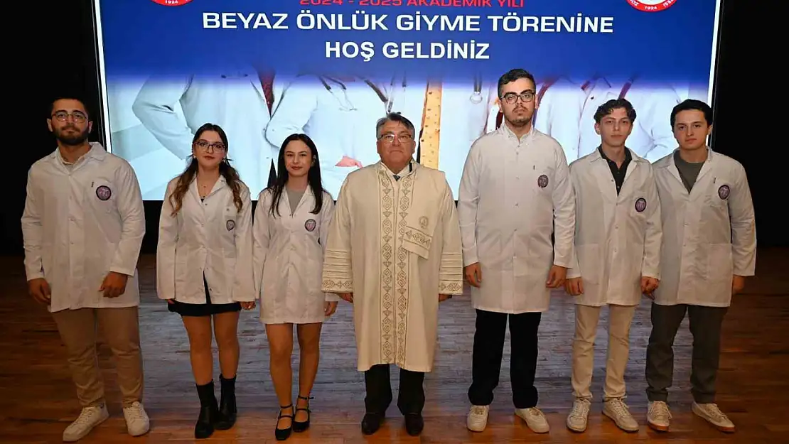 Beyaz önlük giyme töreni gerçekleştirildi