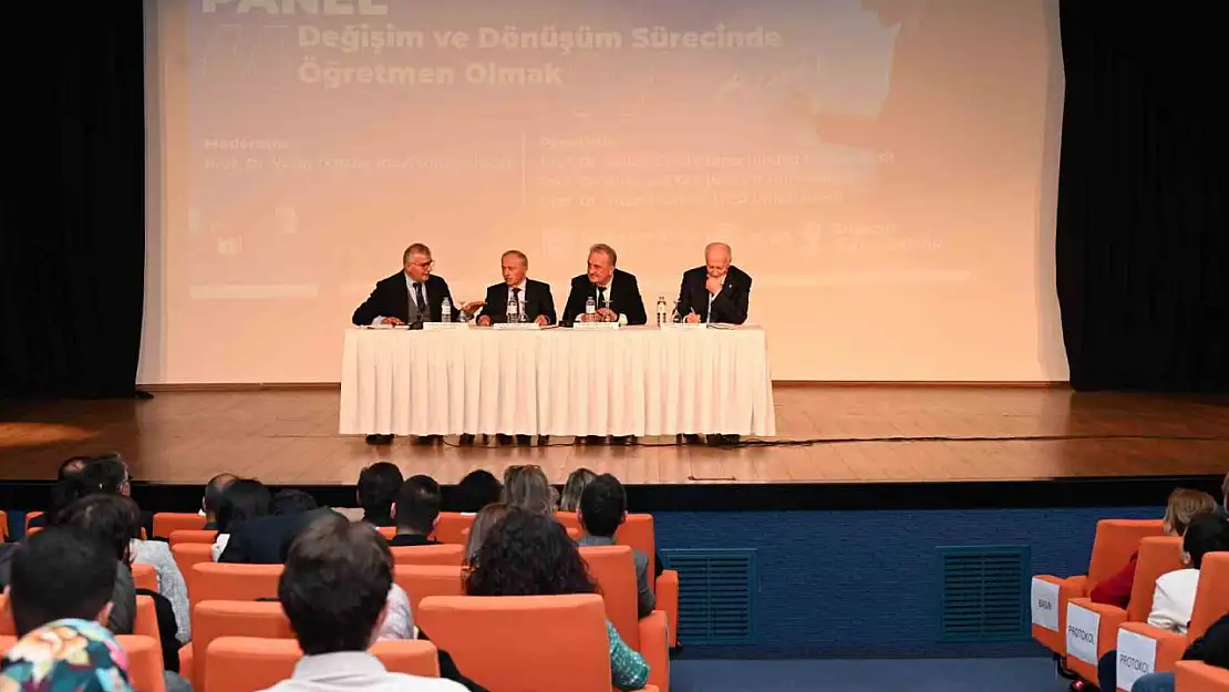 BEUN'da 'Değişim ve Dönüşüm Sürecinde Öğretmen Olmak' başlıklı panel gerçekleştirildi