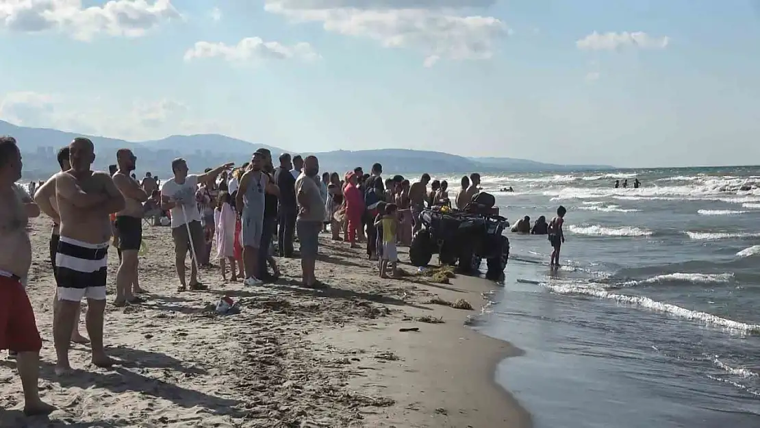 Boğulma vakalarının arttığı Samsun'da 10 bölgede denize girmek yasaklandı