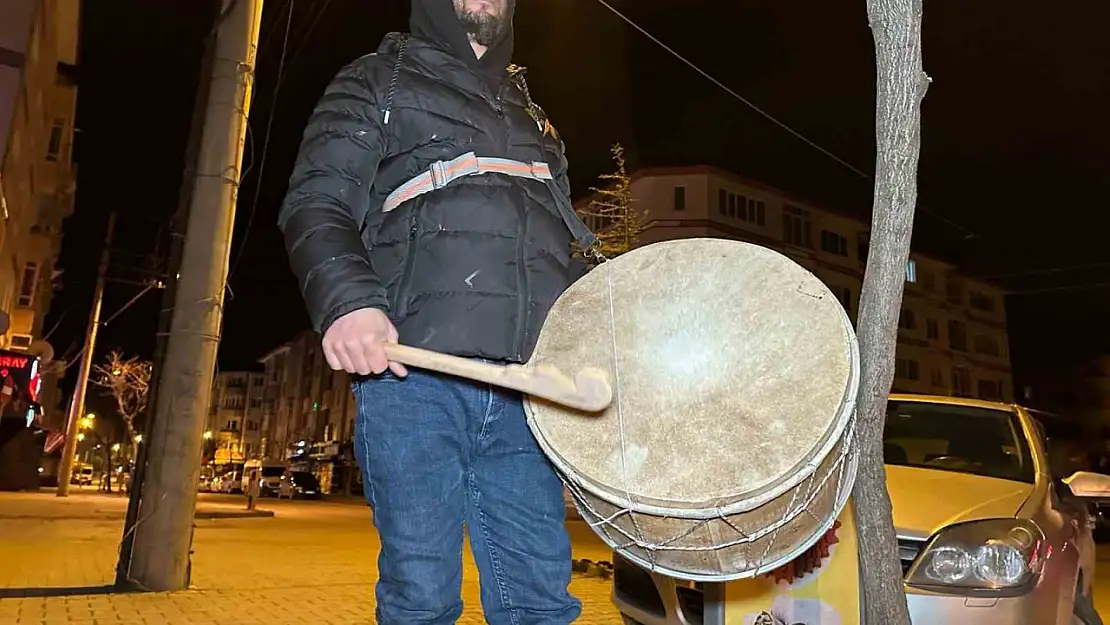 Bolu'da 20 yıllık davulcudan gençlere ek iş tavsiyesi: