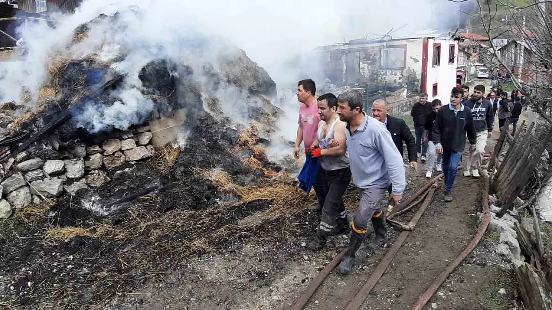 Bolu'da 3 ev 1 samanlık küle döndü: 2 yaralı