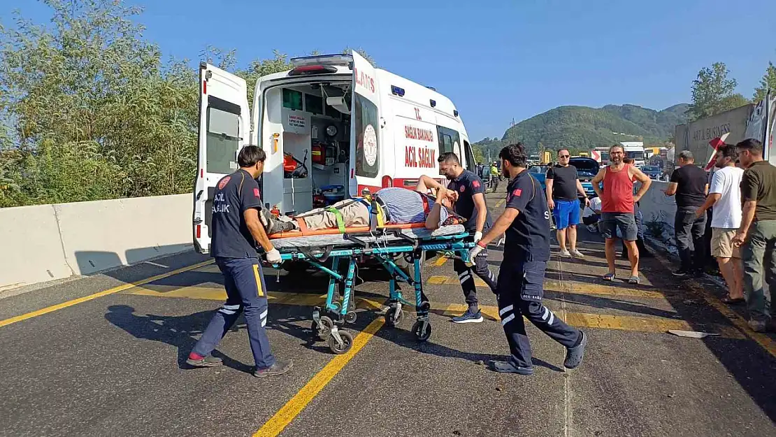 Bolu Dağı'nda feci kaza: Tır sürücüsü yanarak can verdi, 7 kişi yaralandı