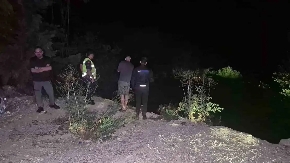 Bolu Dağı'nda frenleri boşalan minibüs uçuruma yuvarlandı: 1 yaralı