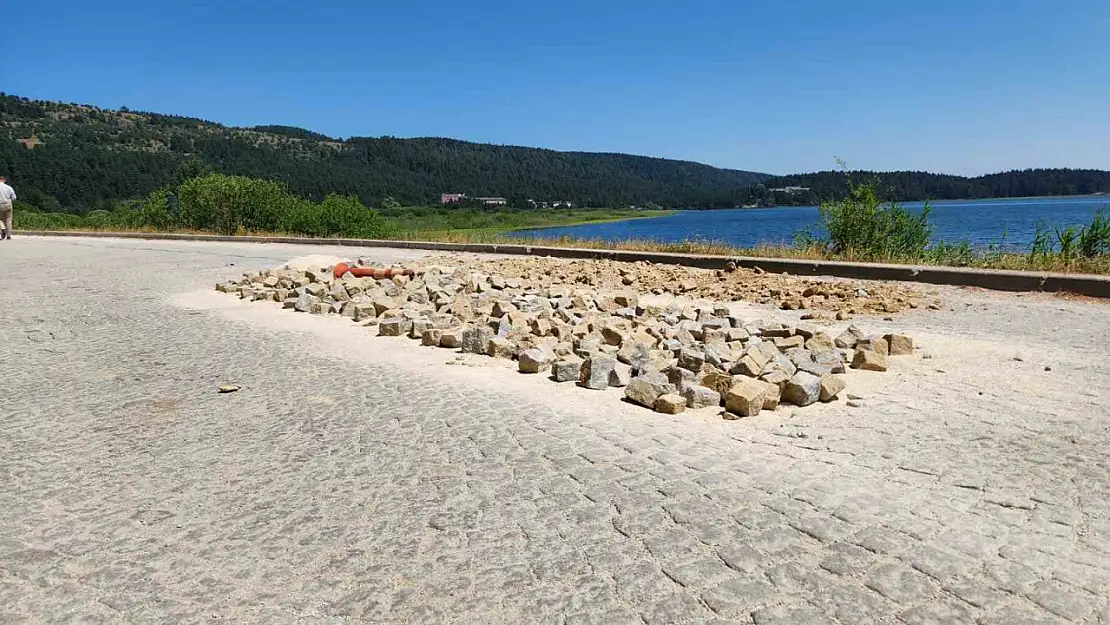 Bolu'nu doğa harikasının yolları güzelleştiriliyor