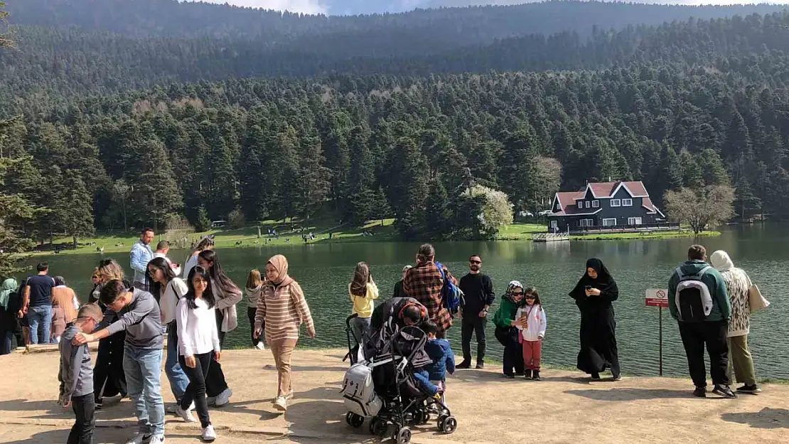 Turizm alanlarında bayram yoğunluğu