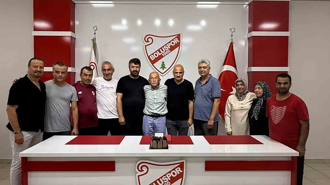 Boluspor'da 20 yıl görev yapan kulüp müdürü emekli oldu