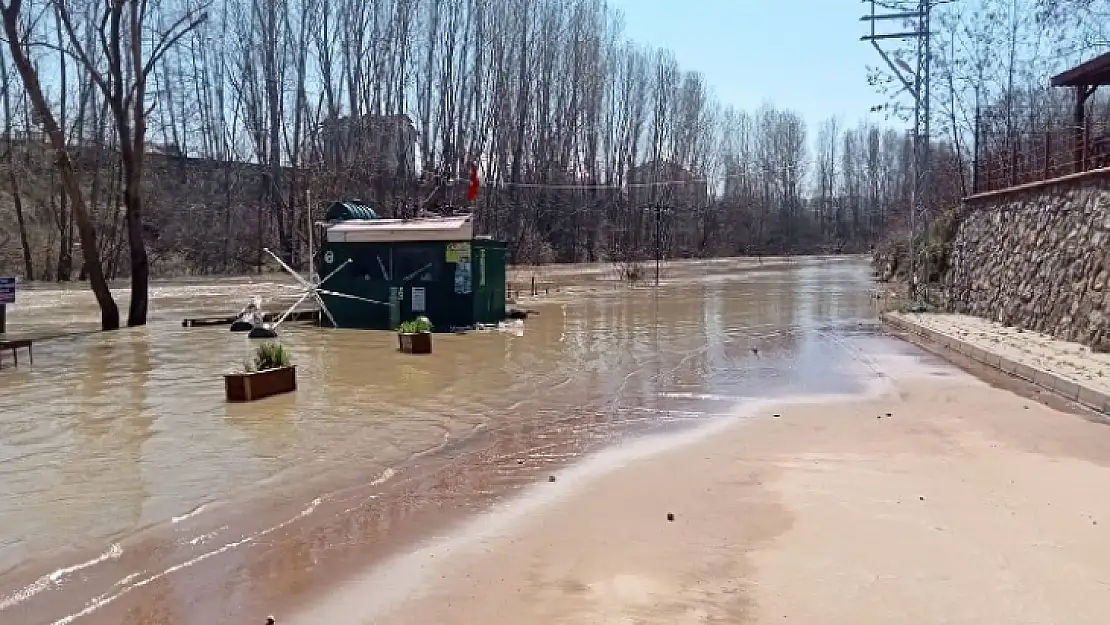 Çağlayan'ın su seviyesi yükseldi