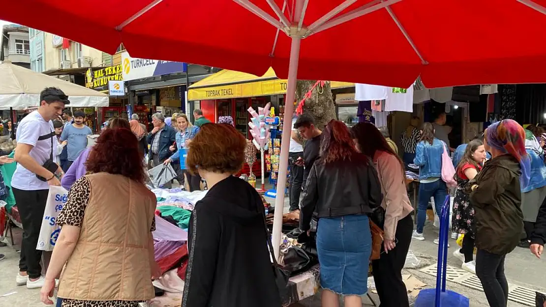 Çarşı pazarda bayram yoğunluğu başladı