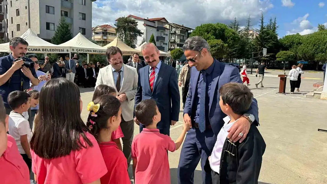 Çaycuma'da İlköğretim Haftası törenleri coşkuyla kutlandı