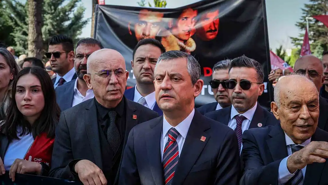 CHP Genel Başkanı Özel: 'Türk ve Kürt kardeşliğini kararlılıkla savunmaya devam edeceğiz'