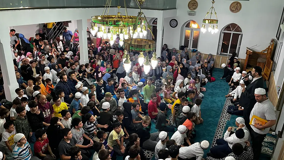 Çocuklar Oduyeri Camii'nde buluştu