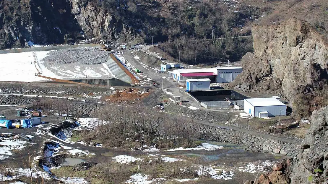 Çöp tesisine karşı vatandaşlar,mahkeme kararlarının ardından eyleme başladı