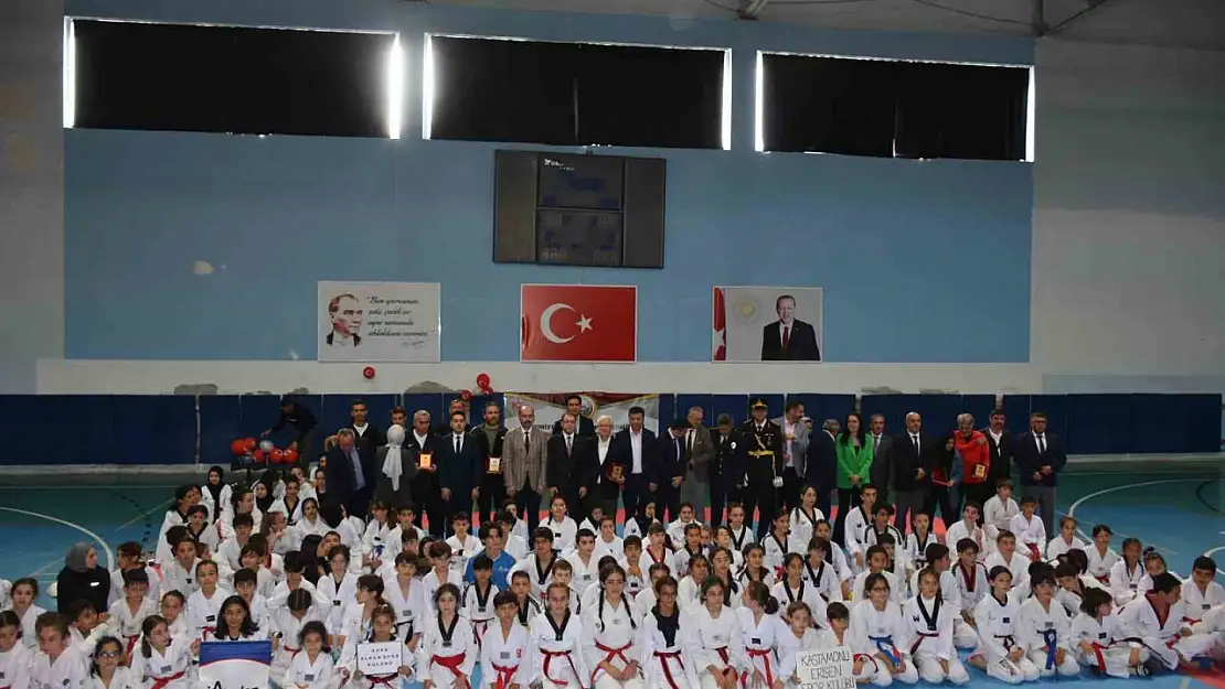 210 sporcunun katılımı ile Bölgesel Tekvando Turnuvası düzenlendi